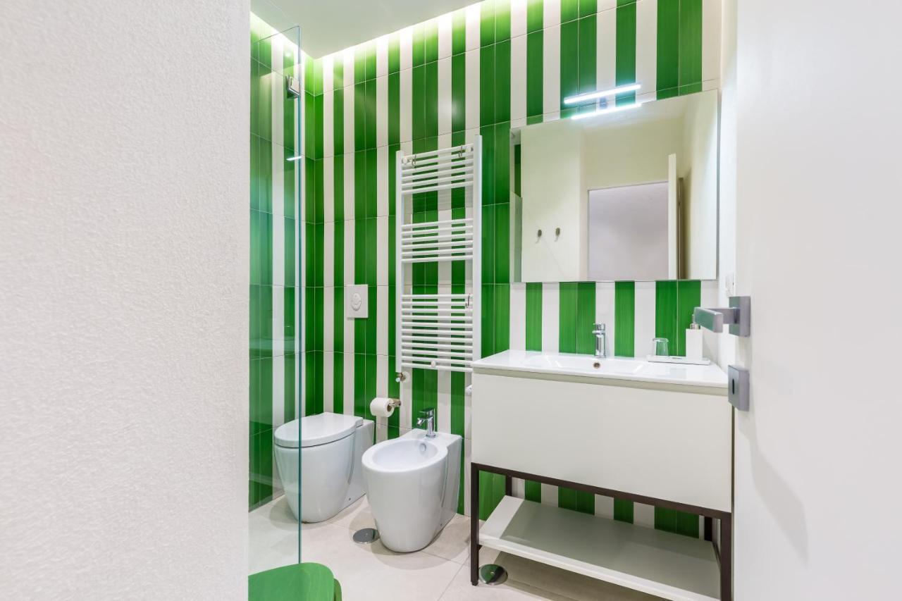 Starhost - Mazzini Apartments Salerno Buitenkant foto